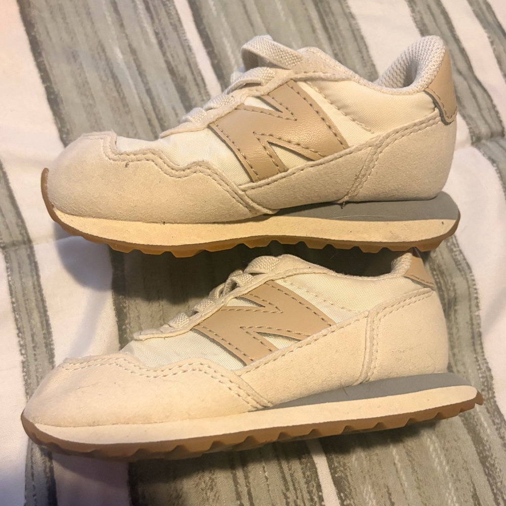 Toddler 6C New Balance 237